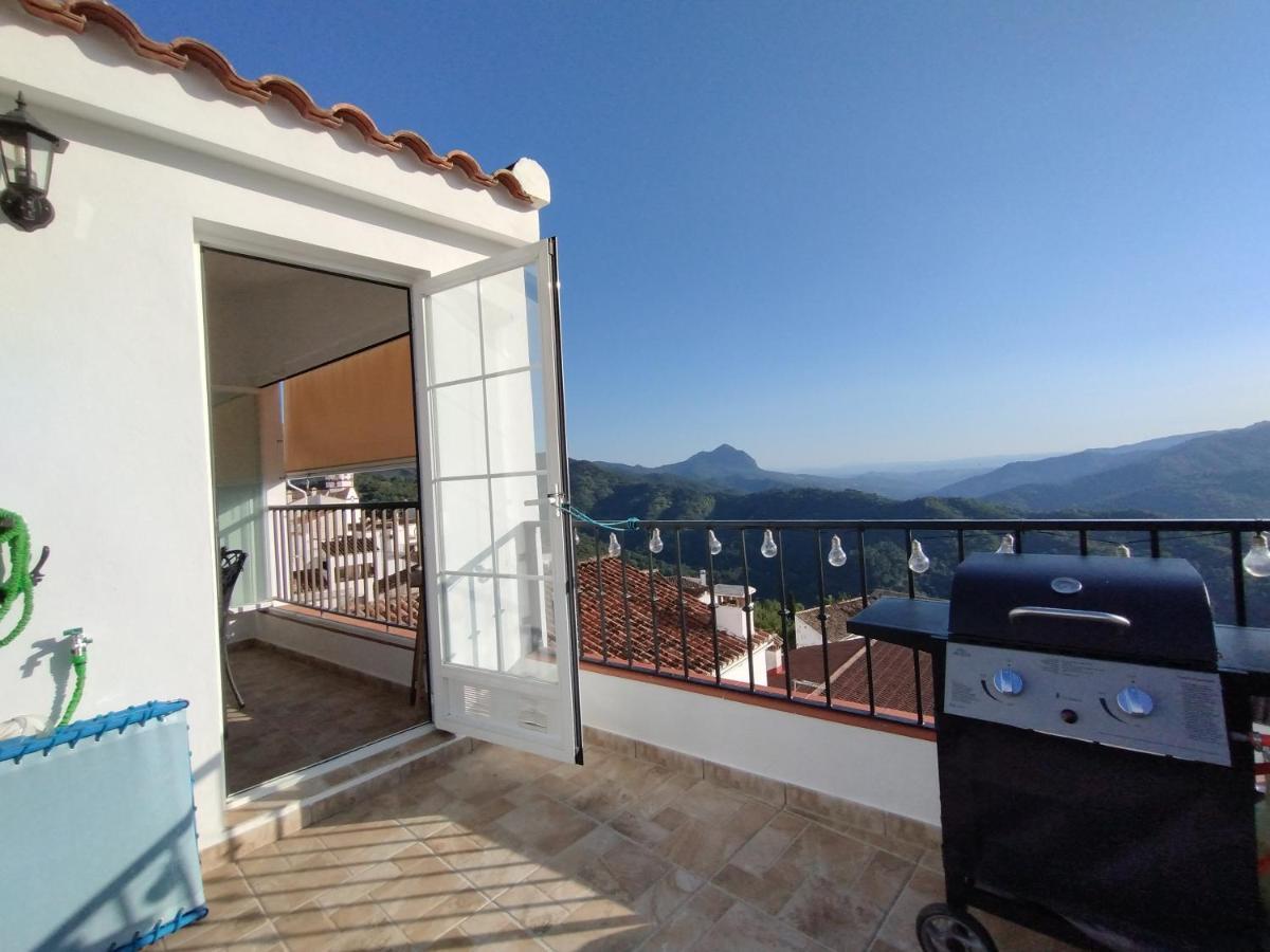 Casa Perejil, Un Balcon Al Genal Holiday home