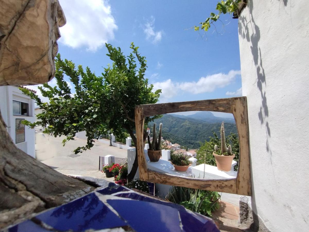Casa Perejil, Un Balcon Al Genal *
